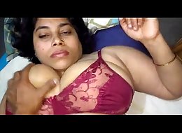 indian chubby aunty fucks with man