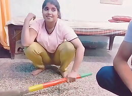 Kaamwali Bhabhi Need Money Offering Her Indian Pussy For Sex